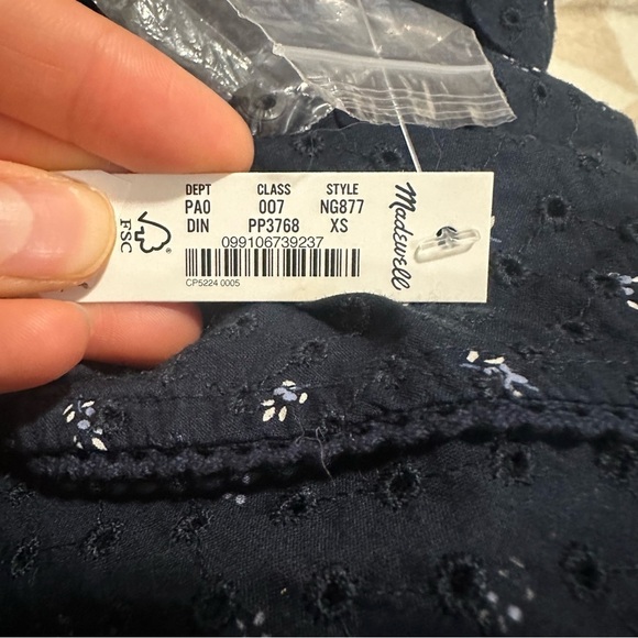 Madewell Embroidered Flutter-Sleeve Top in Berry Stems - Picture 5 of 5